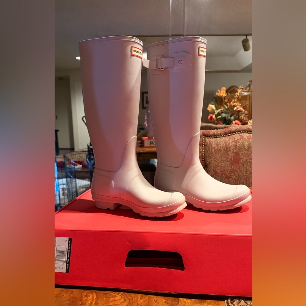 Hunter Women's Cream Winter Boots